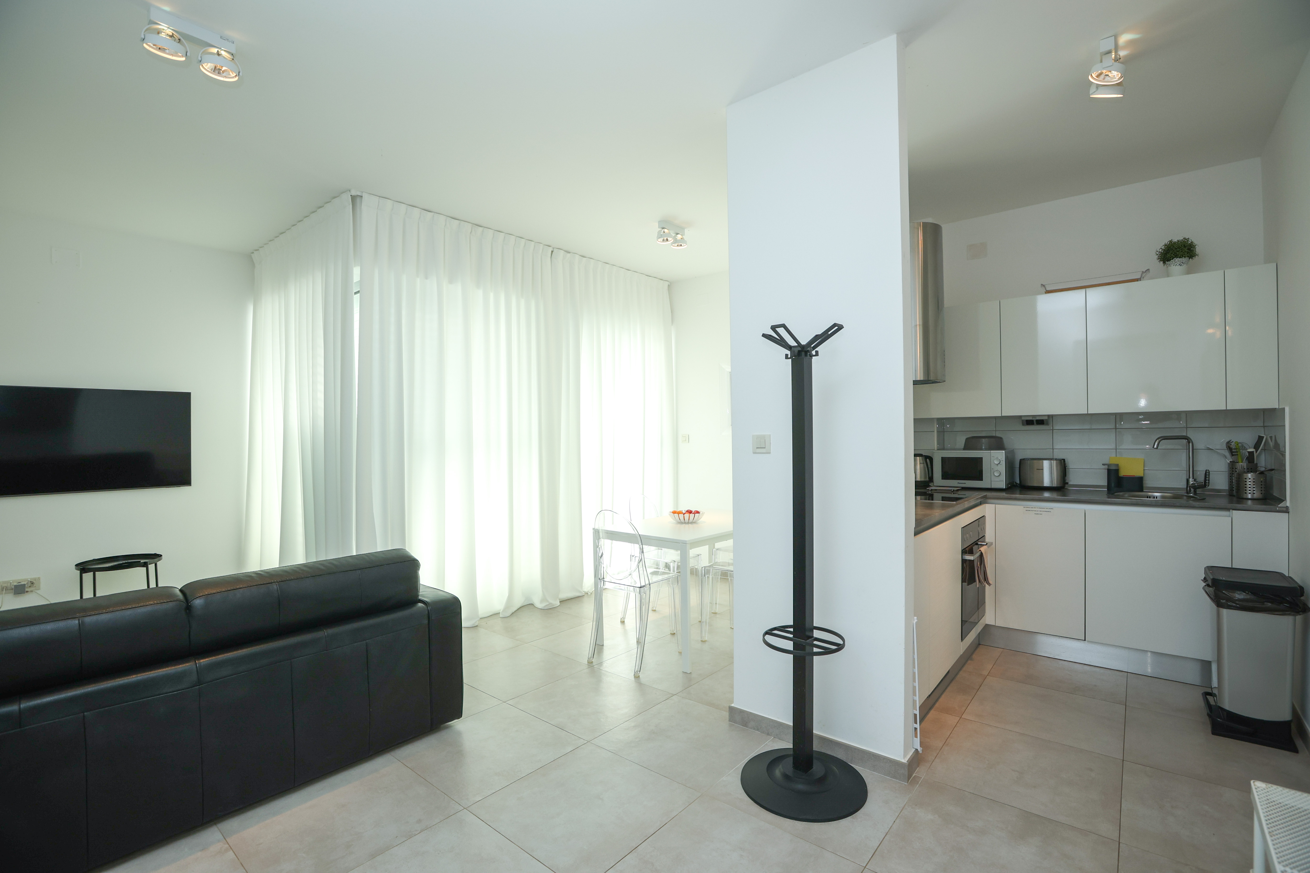 Luxury One-Bedroom Apartment with Terrace